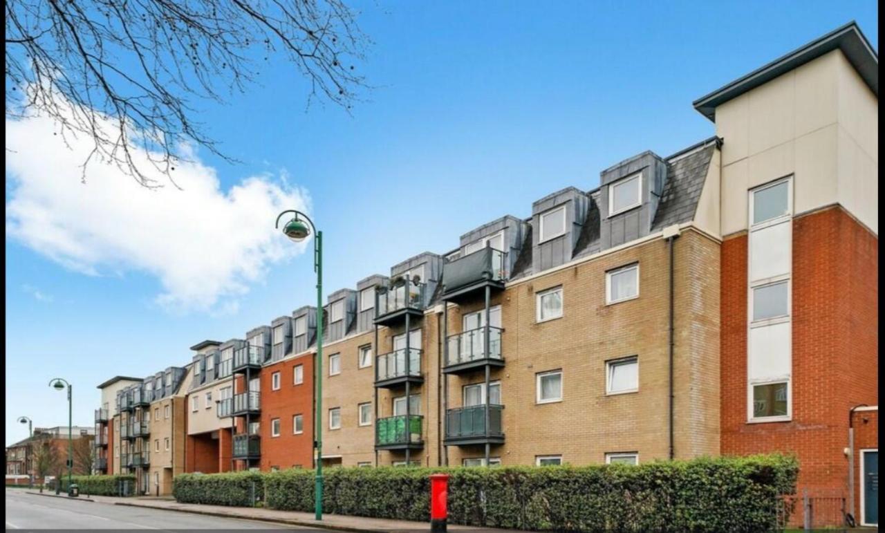 Spacious London Apartment 5 Min Walk To Leytonstone Underground Station And 5 Stops To Zone 1 外观 照片